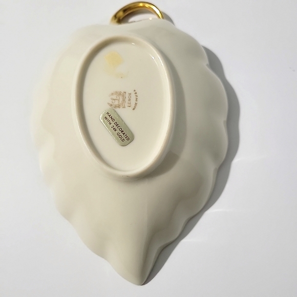 Lenox Hand Decorated 24K Gold Trim Leaf Dish - Picture 4 of 10